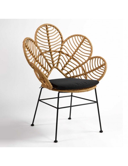 Flower shaped deals rattan chair