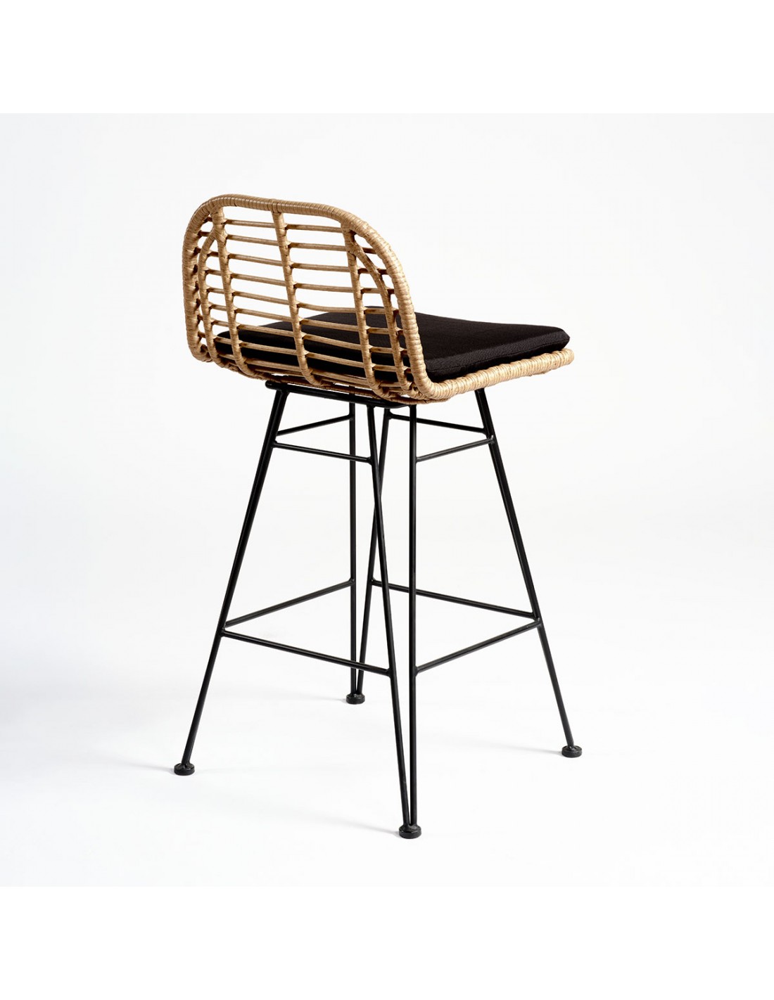 Tabouret ilot rotin synthétique, ilot central et cuisine