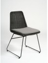 Cadeira de rotim sintético cinzento com perna e almofada cinzenta