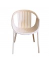 Chaise beige avec accoudoir